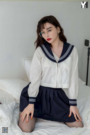 瞒着上司和夫人在办公室如何相处